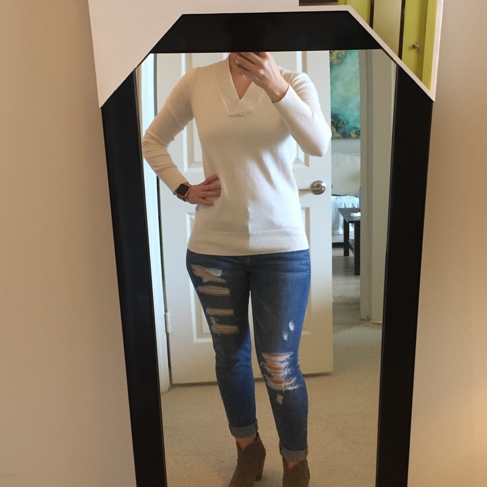 Gap Winter White Sweater